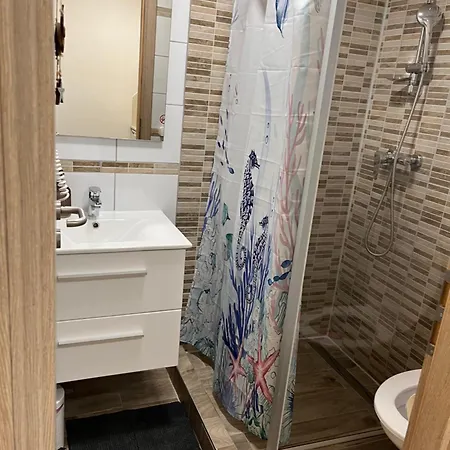 Mirabella アパート *