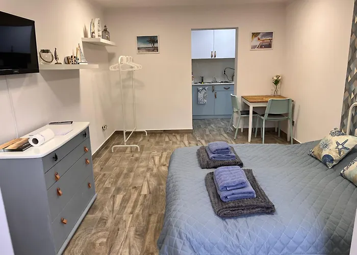 Mirabella アパート