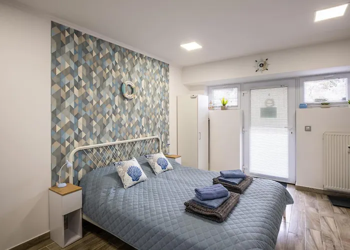 Mirabella Apartment *